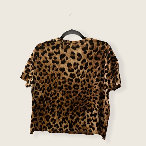 Leopard print T-shirt - Picture 2 of 3